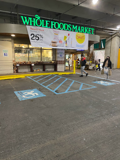 Grocery Store «Whole Foods Market», reviews and photos, Whole Foods Market, 110 Bloomingdale Rd, White Plains, NY 10605, USA