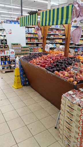 Grocery Store «Devon Market», reviews and photos, 1440 W Devon Ave, Chicago, IL 60660, USA