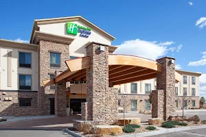 Holiday Inn Express & Suites Loveland, an IHG Hotel image