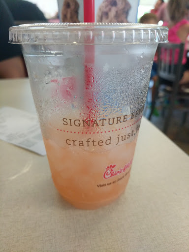 Fast Food Restaurant «Chick-fil-A», reviews and photos, 5905 Spout Springs Rd, Flowery Branch, GA 30542, USA