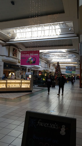 Shopping Mall «Boulevard Mall», reviews and photos, 730 Alberta Dr, Buffalo, NY 14226, USA