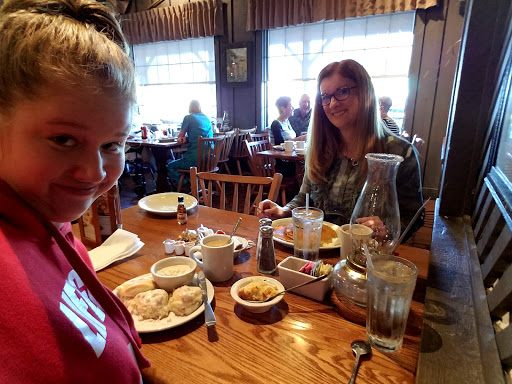 American Restaurant «Cracker Barrel Old Country Store», reviews and photos, 10090 Daniels Pkwy, Fort Myers, FL 33913, USA