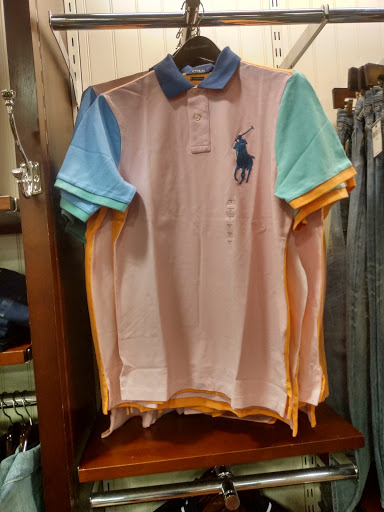 Outlet Store «Polo Ralph Lauren Factory Store», reviews and photos, 17017 N Outer 40 Rd Ste 200, Chesterfield, MO 63005, USA