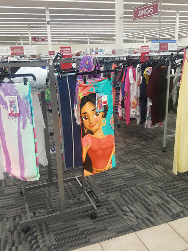 Clothing Store «Burlington Coat Factory», reviews and photos, 310 Andover St, Peabody, MA 01960, USA