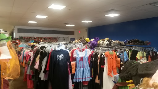 Thrift Store «Yuma Southgate Goodwill Retail Store & Donation Center», reviews and photos