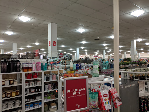 Department Store «HomeGoods», reviews and photos, 309 Newbury St, Danvers, MA 01923, USA