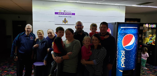 Bowling Alley «Holly Lanes», reviews and photos, 2430 Grange Hall Rd, Fenton, MI 48430, USA