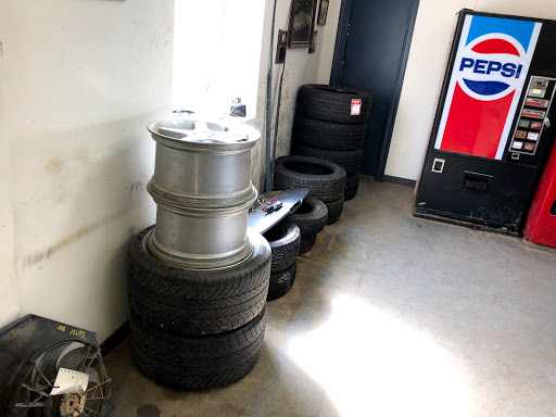 Auto Parts Store «Brooks Auto Sales Inc», reviews and photos, 1140 Broad Street Rd, Oilville, VA 23129, USA