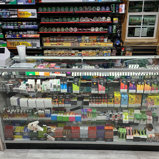 Convenience Store «SMOKERS TOWN», reviews and photos, 205 2nd Loop Rd, Florence, SC 29505, USA