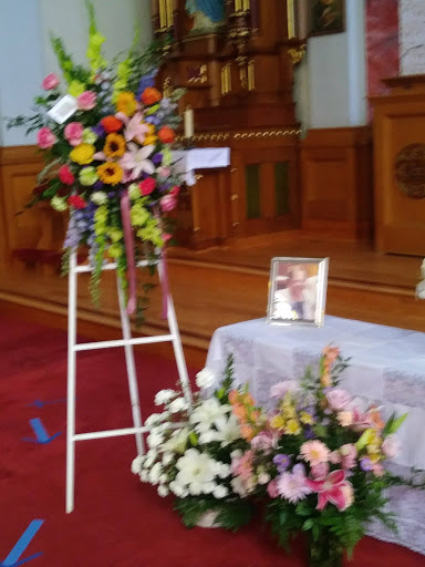 Florist «Chapel Hill Florist», reviews and photos, 2913 IL-120, McHenry, IL 60051, USA