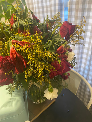 Florist «Flower & Gifts By Renee», reviews and photos, 6914 Schaefer Rd, Dearborn, MI 48126, USA