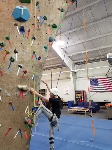 Rock Climbing «Gravity Vault», reviews and photos, 40 Watchung Ave, Chatham, NJ 07925, USA