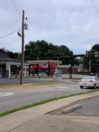 Funeral Home «Paul Funeral Home», reviews and photos, 240 N Kingshighway St, St Charles, MO 63301, USA