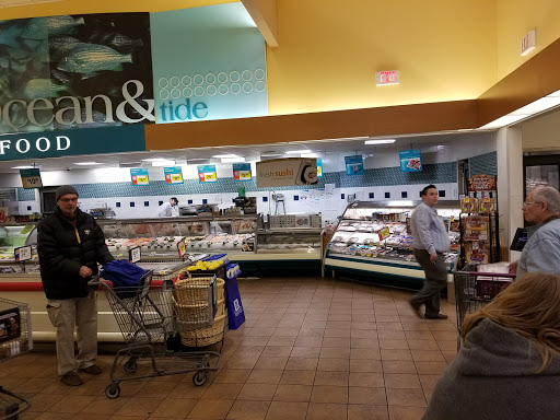 Shopping Mall «Concordia Shopping Center», reviews and photos, 1600 Perrineville Rd, Monroe Township, NJ 08831, USA