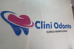 Dentista em Santa Luzia: Clini Odonto - Clínico geral, atendimento de criança, canal, siso, prótese, aparelho, etc. image