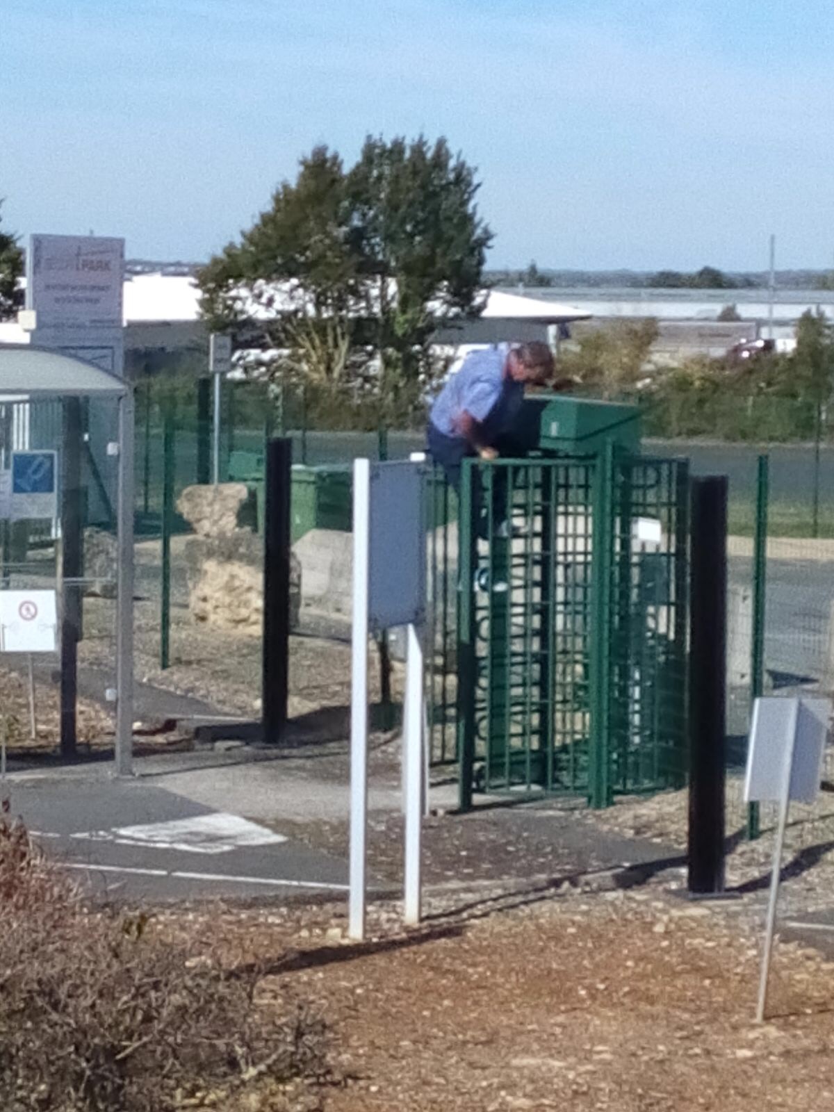 Photo n° 12 de l'avis de Mykola.a fait le 08/10/2017 à 09:43