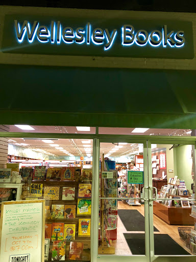 Book Store «Wellesley Books», reviews and photos, 82 Central St, Wellesley, MA 02482, USA