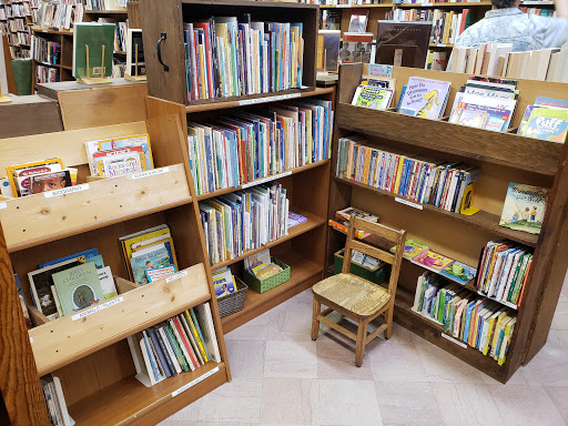 Used Book Store «Read It Again Sam», reviews and photos, 214 E Main St, Charlottesville, VA 22902, USA