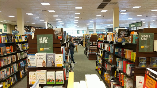 Barnes & Noble