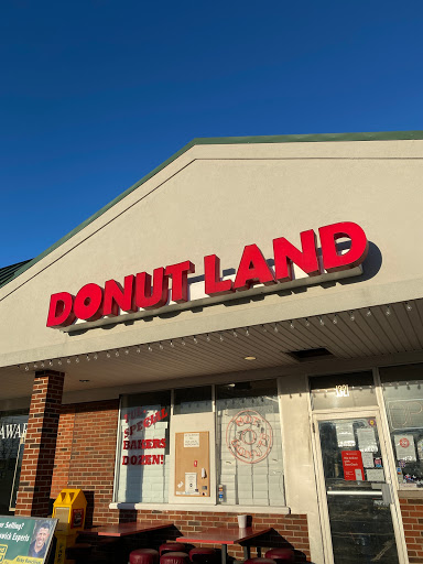 Donut Shop «Donut Land Bakery», reviews and photos, 1321 Pearl Rd, Brunswick, OH 44212, USA