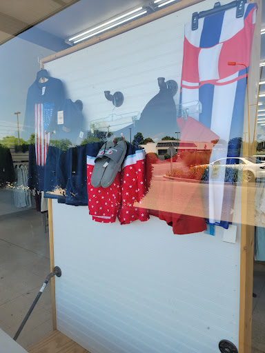 Discount Store «Discount Fashion Warehouse Kettering», reviews and photos, 2836 Wilmington Pike, Kettering, OH 45419, USA