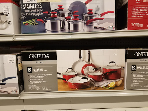 Discount Store «Here Today St Charles», reviews and photos, 800 S Duchesne Dr, St Charles, MO 63301, USA