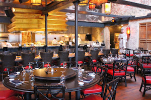 Red Lantern Restaurant & Lounge