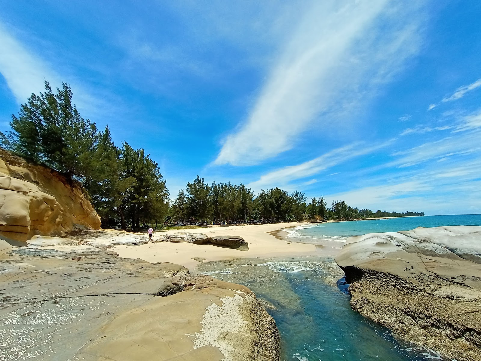 Foto di Tindakon Dazang Beach e l'insediamento