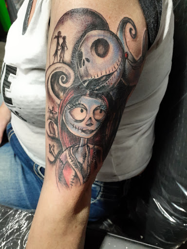 Explore hand tattoo ideas, creative tattoo ideas in Muncie, available at Obscura Tattoo shop and Oddity Collective