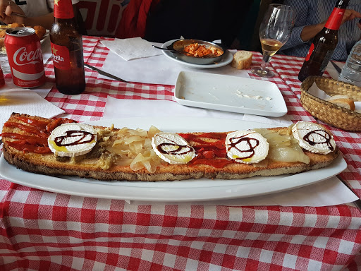 Información y opiniones sobre Restaurant La Braseria de Vallirana de Vallirana