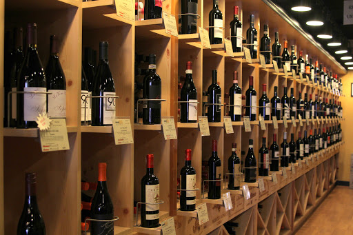 Wine Store «Vino 100 White Plains», reviews and photos, 171 Mamaroneck Ave, White Plains, NY 10601, USA