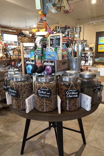 Pet Store «Four Paws on the Beach», reviews and photos, 144 Laneda Ave, Manzanita, OR 97130, USA