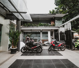 RedDoorz near Kebon Jeruk Jakarta photo