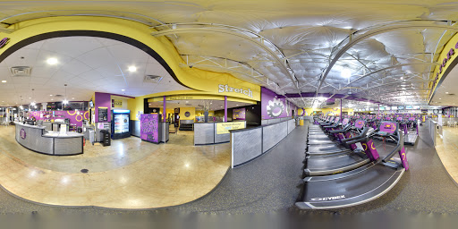 Gym «Planet Fitness - Dallas (Westmoreland), TX», reviews and photos, 3200 Falls Dr, Dallas, TX 75211, USA