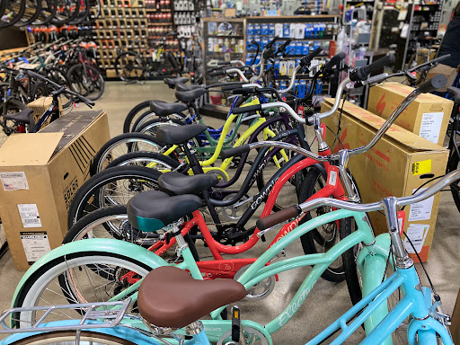 Bicycle Store «Bicycle Centres of Everett», reviews and photos, 4707 Evergreen Way, Everett, WA 98203, USA