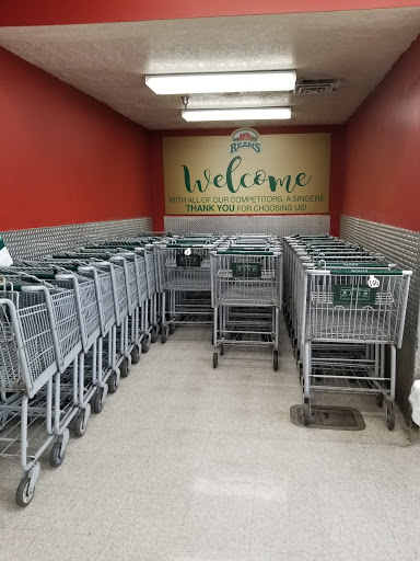 Grocery Store «Reams Grocery Springville», reviews and photos, 759 E 400 S, Springville, UT 84663, USA