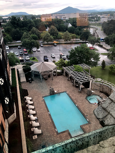 Hotel «The Hotel Roanoke & Conference Center, Curio Collection by Hilton», reviews and photos, 110 Shenandoah Ave NW, Roanoke, VA 24016, USA