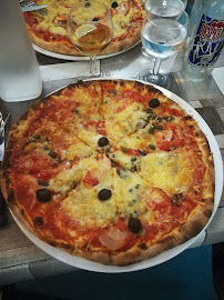 Pizza du Pizzeria Tony Pizza à Saint-Martin-de-Londres - n°5