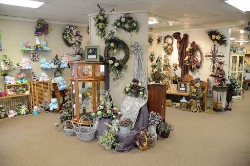 Florist «Bud & Bloom Florist & Gifts», reviews and photos, 22 E Main St, Mooresville, IN 46158, USA
