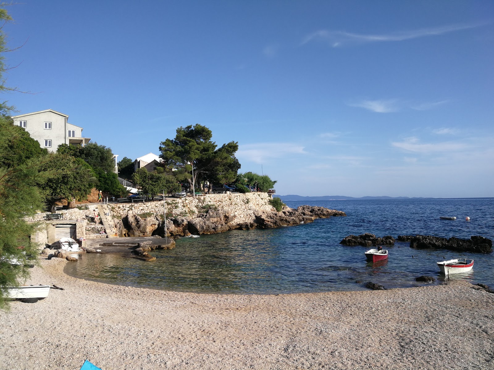 Borak II beach'in fotoğrafı imkanlar alanı