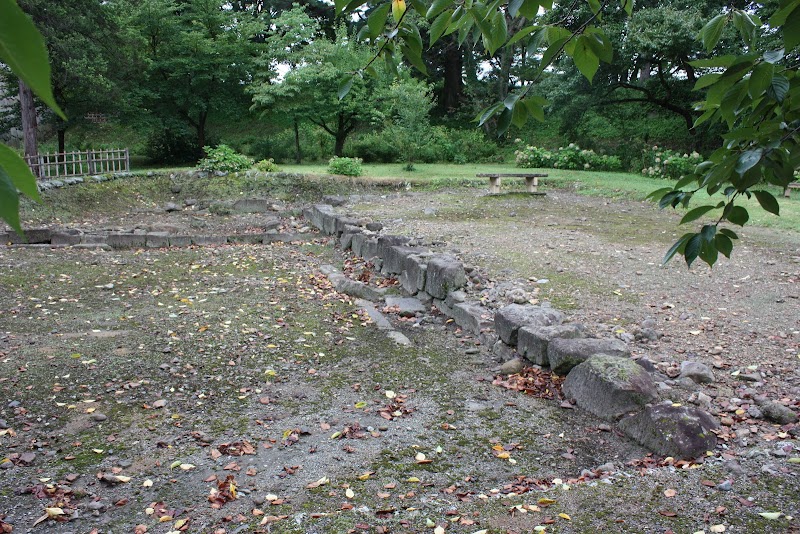 伝·上杉謙信公仮廟所跡地