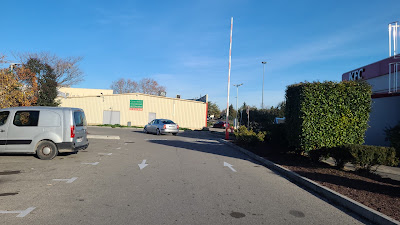 Centre contrôle technique DEKRA à Sorgues