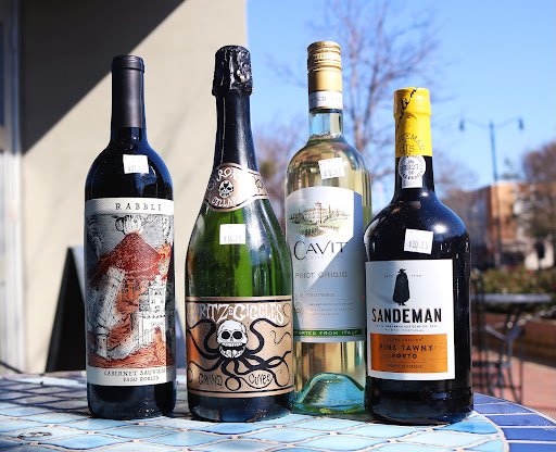 Beer Store «Cravings», reviews and photos, 2320 University Blvd, Tuscaloosa, AL 35401, USA