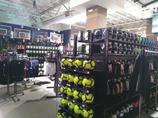 Shopping Mall «Short Pump Town Center», reviews and photos, 11800 W Broad St, Richmond, VA 23233, USA