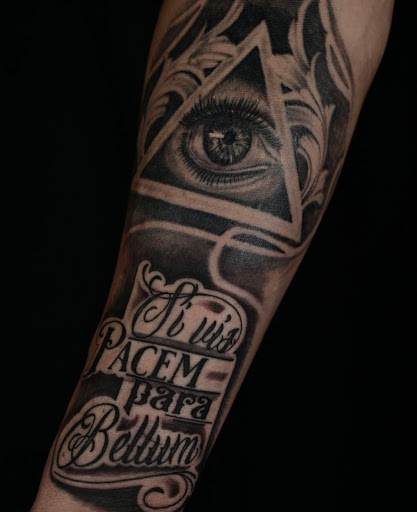 Tattoo Shop «Heavy Water Tattoo», reviews and photos, 22606 E Cliff Dr, Santa Cruz, CA 95062, USA