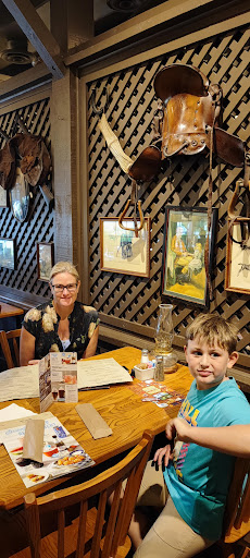 American Restaurant «Cracker Barrel Old Country Store», reviews and photos, 103 Paradise St, Manchester, TN 37355, USA
