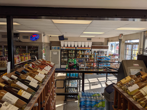 Liquor Store «Northside Drive Liquor Store», reviews and photos, 1341 Northside Dr NW, Atlanta, GA 30318, USA