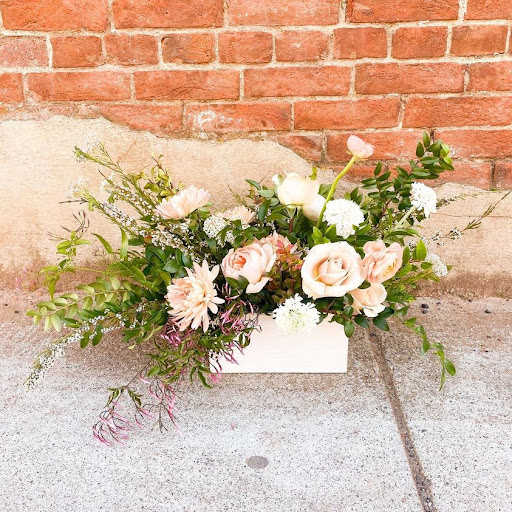 Florist «Sonora Florist and gifts», reviews and photos, 35 S Washington St, Sonora, CA 95370, USA