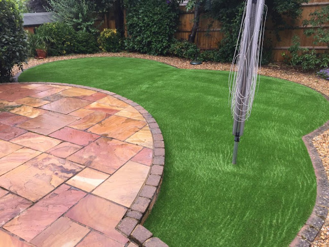 Comments and reviews of Easigrass Northants