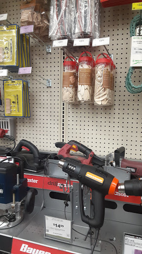 Hardware Store «Harbor Freight Tools», reviews and photos, 270 Peninsula Blvd, Hempstead, NY 11550, USA